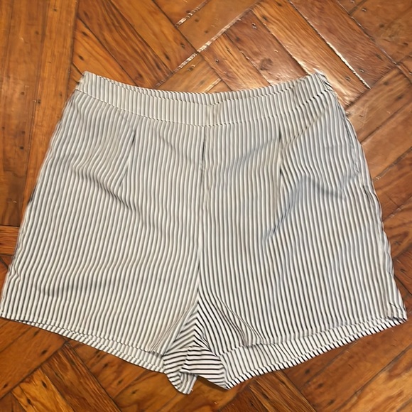 Glamorous Striped Co Ord Set - Picture 7 of 9